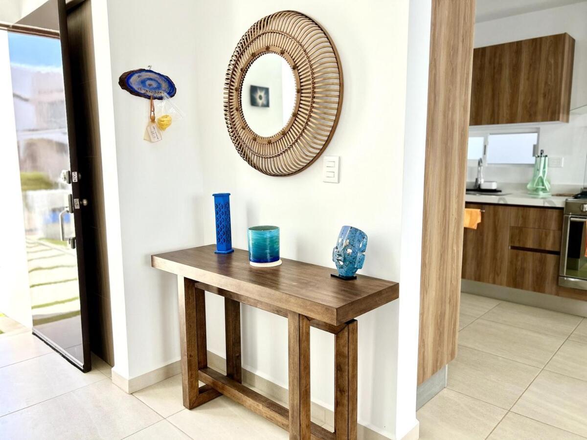 Hermosa Casa Familiar En Privada Cerca De La Playa