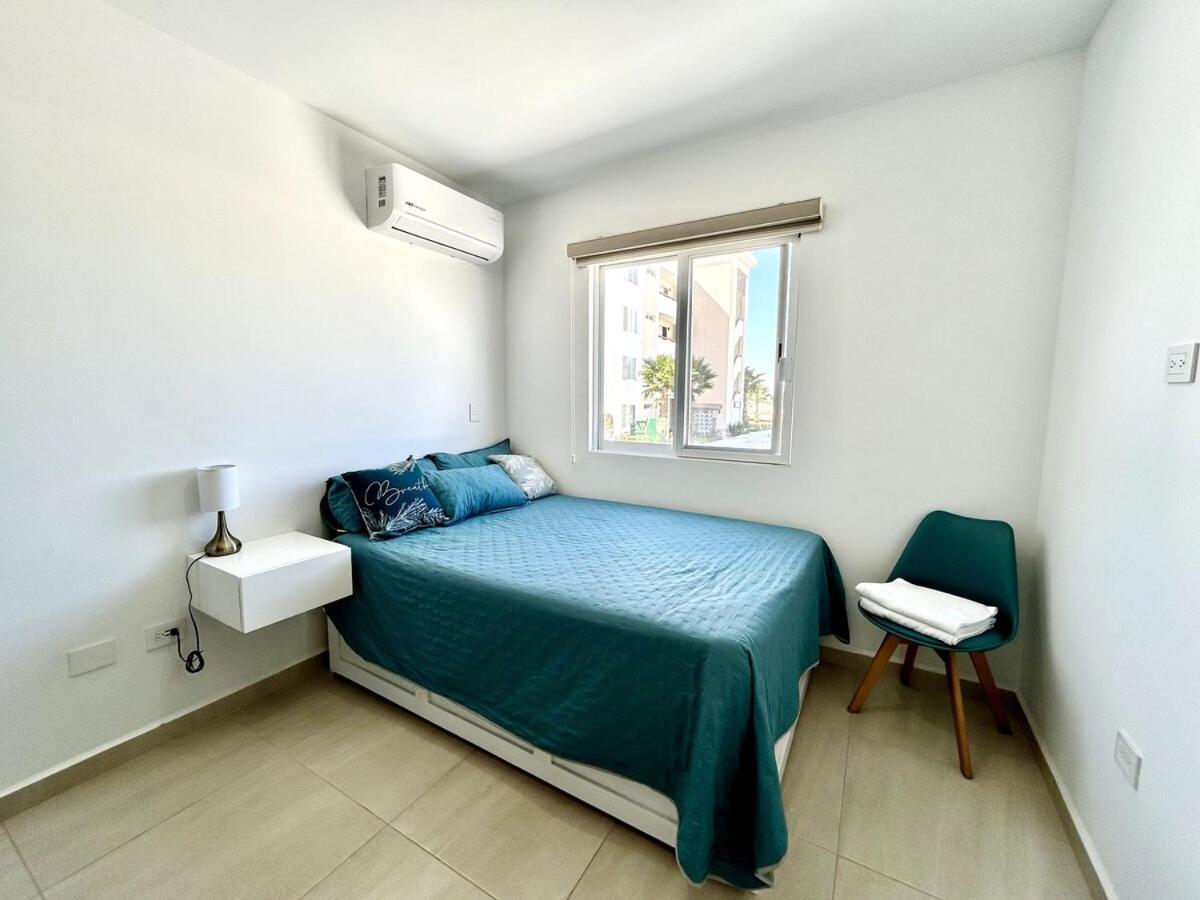 Hermosa Casa Familiar En Privada Cerca De La Playa