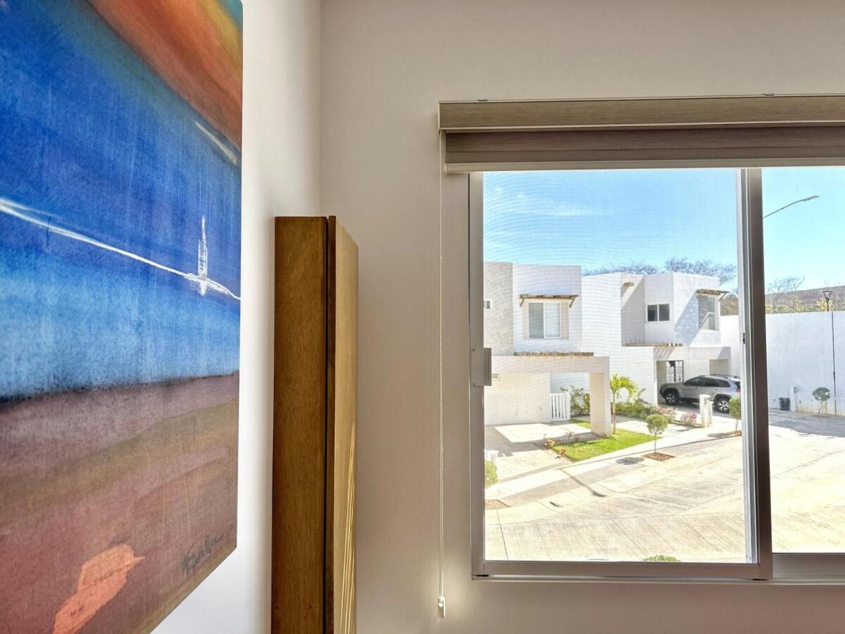 Hermosa Casa Familiar En Privada Cerca De La Playa Mazatlán